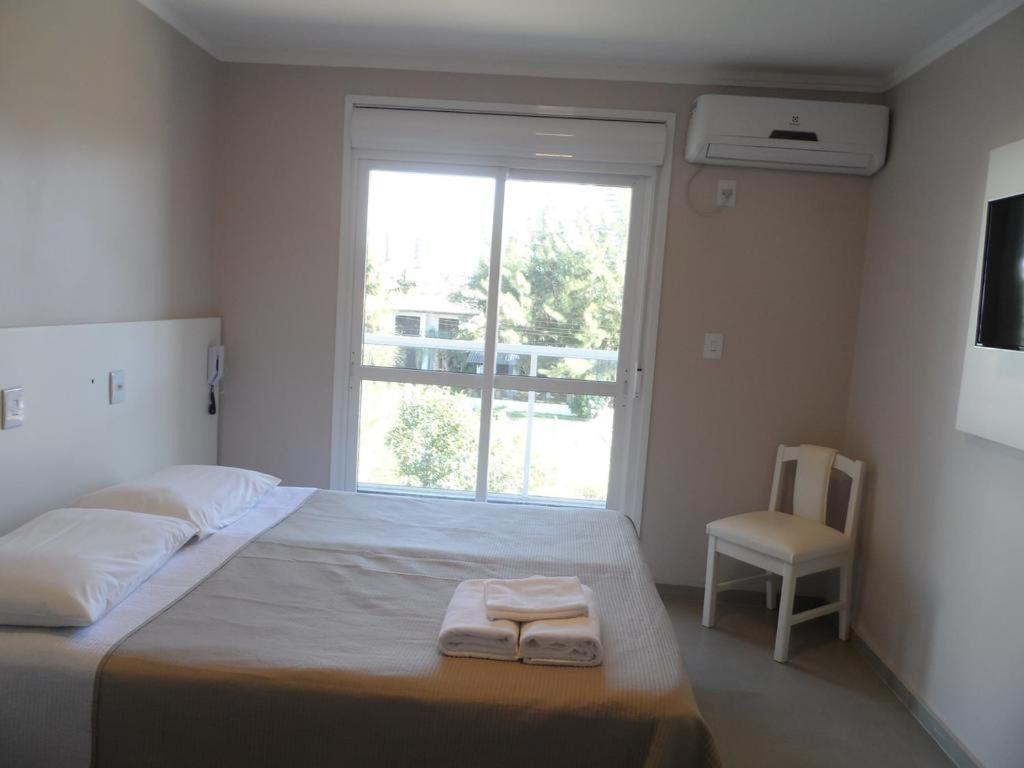 Hotel Jardim do Mar-suítes com sacada-suítes com cozinha vista mar-piscina vista mar praia dos molhes- visite nossa pagina na internet Torres Exterior foto