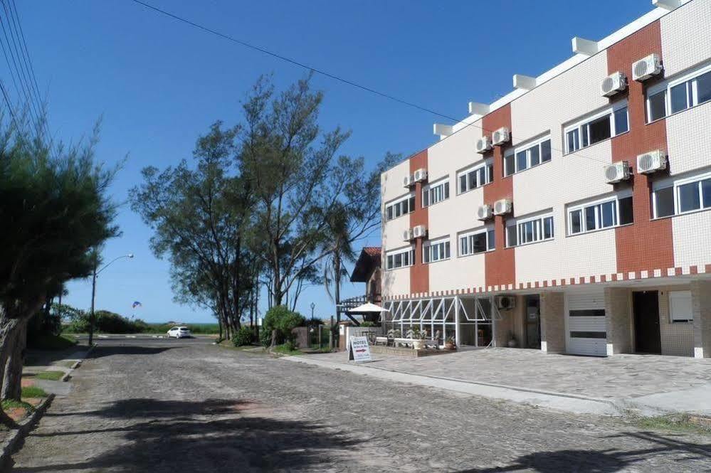Hotel Jardim do Mar-suítes com sacada-suítes com cozinha vista mar-piscina vista mar praia dos molhes- visite nossa pagina na internet Torres Exterior foto